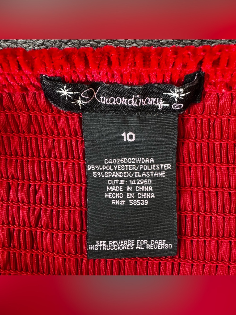Extraordinary Red Velvet Smocked Holiday Girls Dress Classic Festive Elegant 10 - Picture 6 of 6